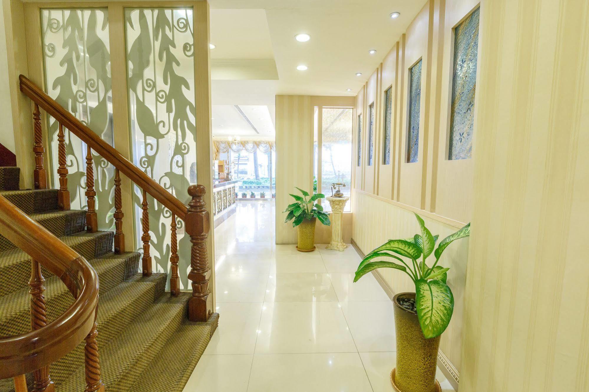 Spring Art Hotel Kaohsiung Exterior photo